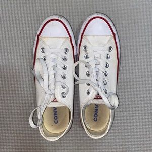 converse white low top shoes